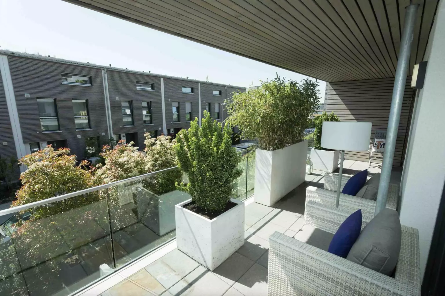 Loggia im OG – Gartenmaisonette am Heerdter Busch