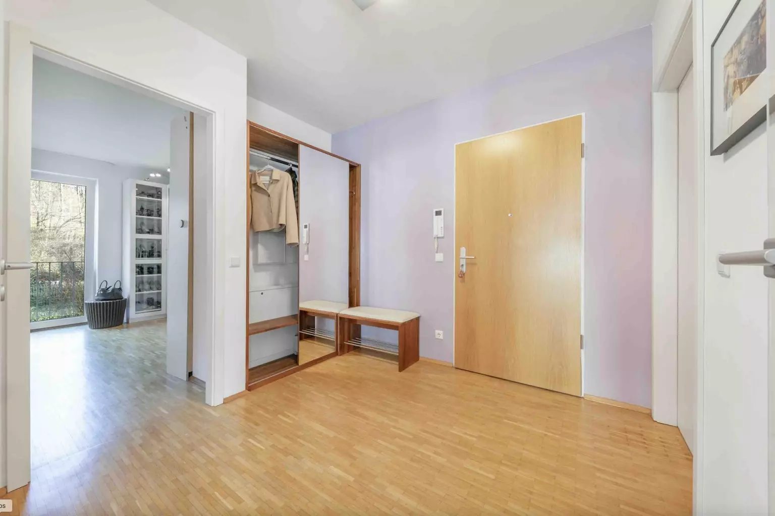 Flur – Moderne Terrassenwohnung