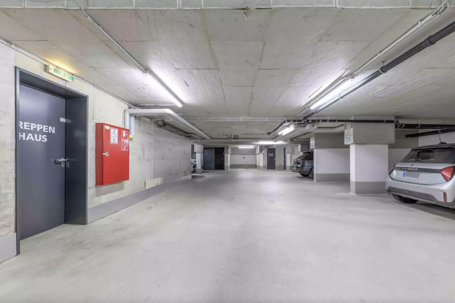 Tiefgarage – Moderne Terrassenwohnung